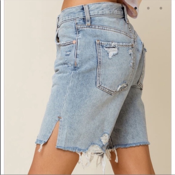 WE THE FREE (revolve) Sequoia Short in Vintage Light Denim - Picture 7 of 11